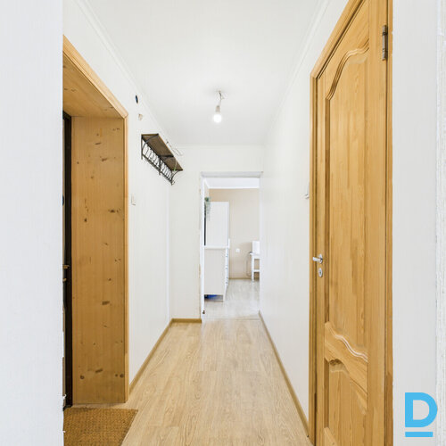 Pārdošanā saulains, ekonomisks 2 istabu dzīvoklis renovētā mājā klusā vietā.Dzīv Pārdošanā saulains, ekonomisks 2 istabu dzīvoklis renovētā mājā klusā vietā.Dzīv