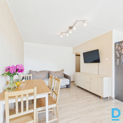 Pārdošanā saulains, ekonomisks 2 istabu dzīvoklis renovētā mājā klusā vietā.Dzīv Pārdošanā saulains, ekonomisks 2 istabu dzīvoklis renovētā mājā klusā vietā.Dzīv