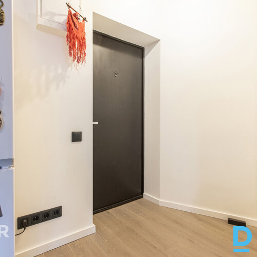 Pārdošanā pārdomāts, gaišs 2 istabu dzīvoklis Juglas apkaimē.Dzīvokļa plānojuma 