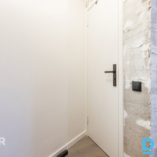 Pārdošanā pārdomāts, gaišs 2 istabu dzīvoklis Juglas apkaimē.Dzīvokļa plānojuma 