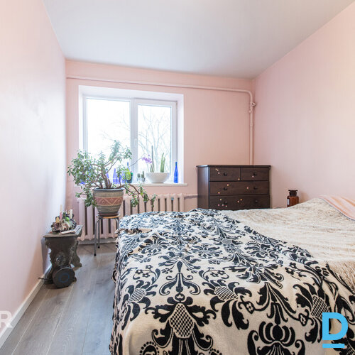 Pārdošanā pārdomāts, gaišs 2 istabu dzīvoklis Juglas apkaimē.Dzīvokļa plānojuma 