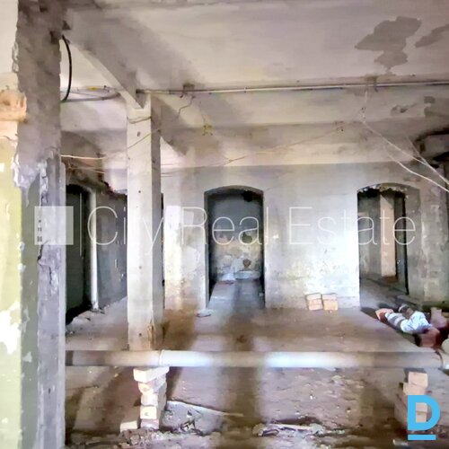 Pārdod komerctelpas Rīgā