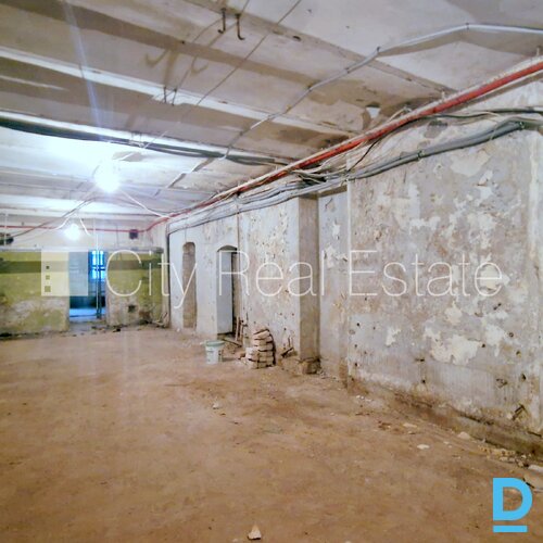 Pārdod komerctelpas Rīgā