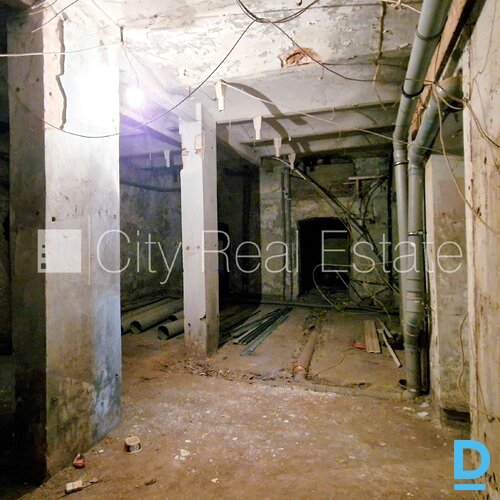 Pārdod komerctelpas Rīgā