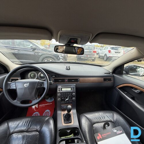 Pārdod Volvo V70 2.0d, 2008