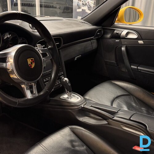 Pārdod Porsche Carrera 911, 2011 Pārdod Porsche Carrera 911, 2011