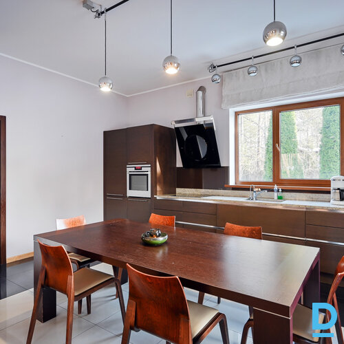 Pārdod māju Priežu iela 40 Pārdod māju Priežu iela 40