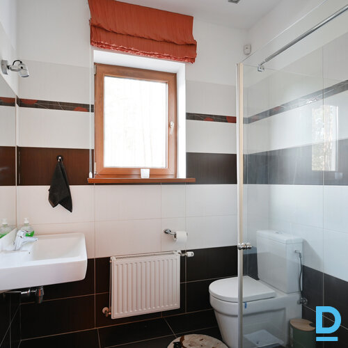 Pārdod māju Priežu iela 40 Pārdod māju Priežu iela 40