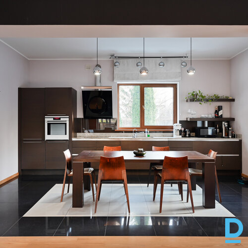 Pārdod māju Priežu iela 40 Pārdod māju Priežu iela 40