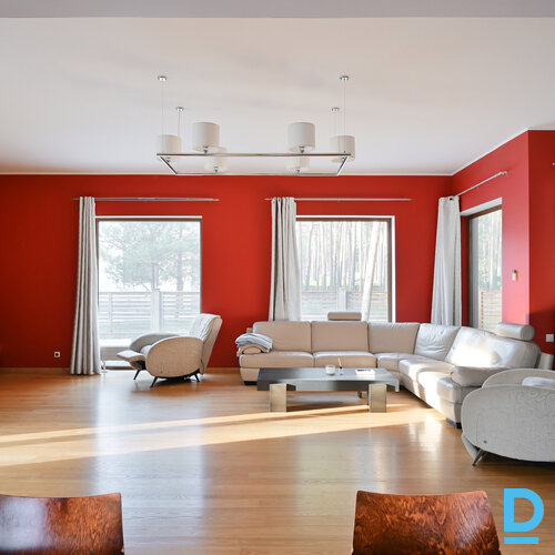 Pārdod māju Priežu iela 40 Pārdod māju Priežu iela 40