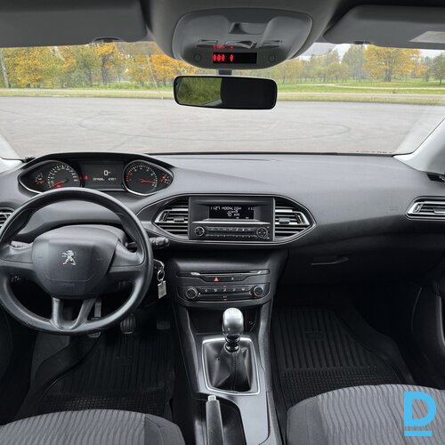Pārdod Peugeot 308 1.6i, 2015