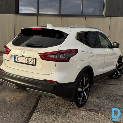 Pārdod Nissan Qashqai 1.2i, 2018