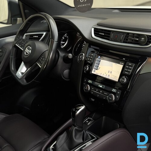 Pārdod Nissan Qashqai 1.2i, 2018