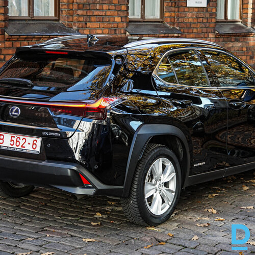 Pārdod Lexus UX 2.0, 2020 Pārdod Lexus UX 2.0, 2020