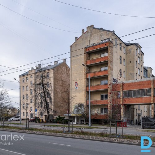 Vēsturiska ēka, mūsdienīga dzīve