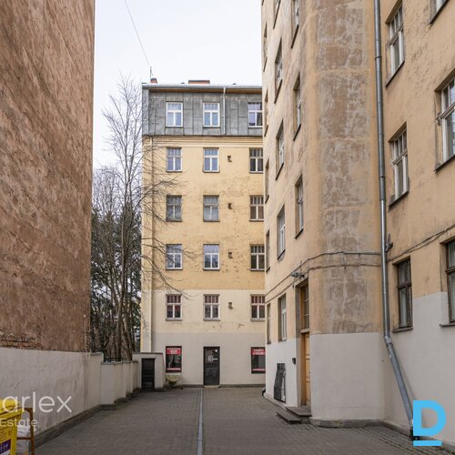 Vēsturiska ēka, mūsdienīga dzīve