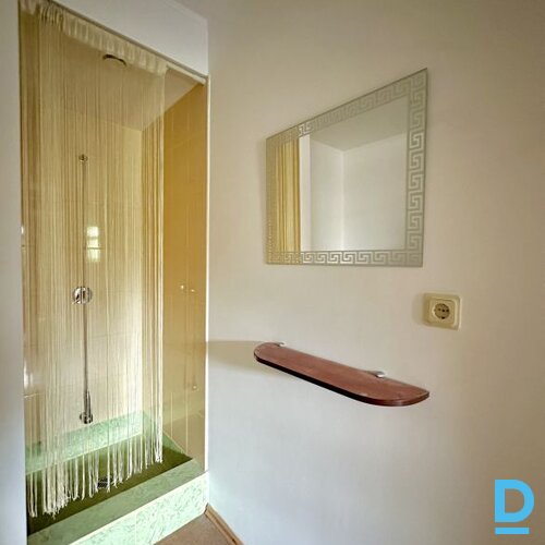 Pārdod mājas Leona Paegles iela 7a