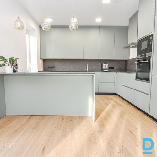 Pārdod mājas Sila iela 36