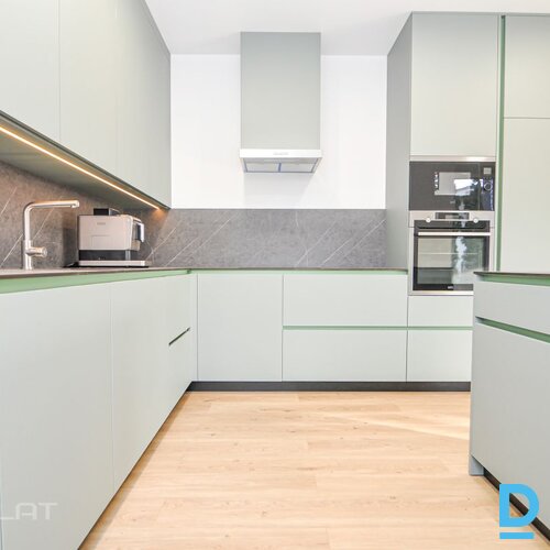 Pārdod mājas Sila iela 36