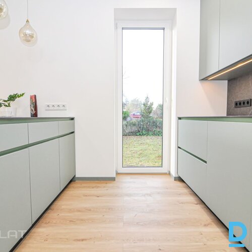 Pārdod mājas Sila iela 36