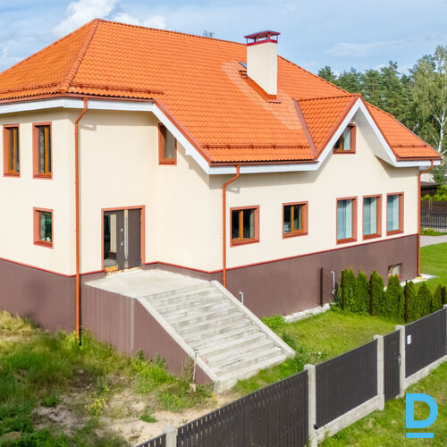 Pārdod māju Ropažu novads Sunīši Māla iela 6