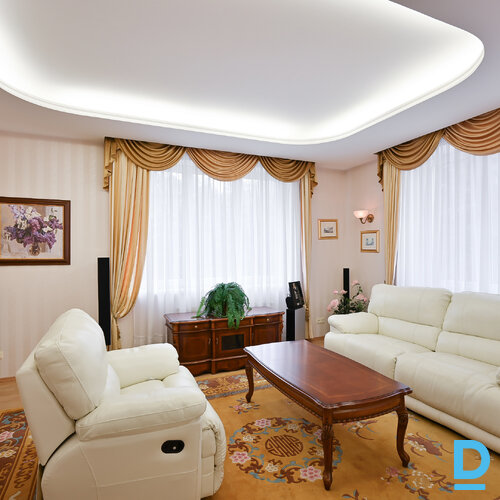 Pārdod māju Skuju 12