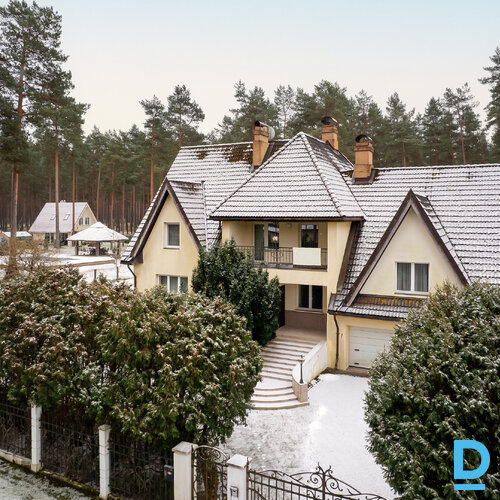 Pārdod māju Skuju 12