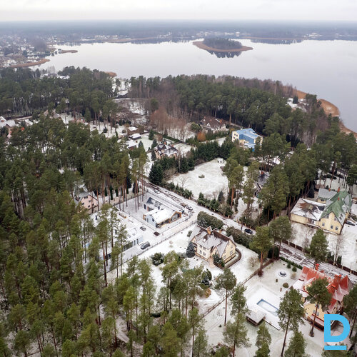 Pārdod māju Skuju 12