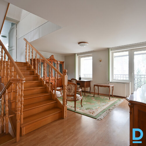 Pārdod māju Skuju 12