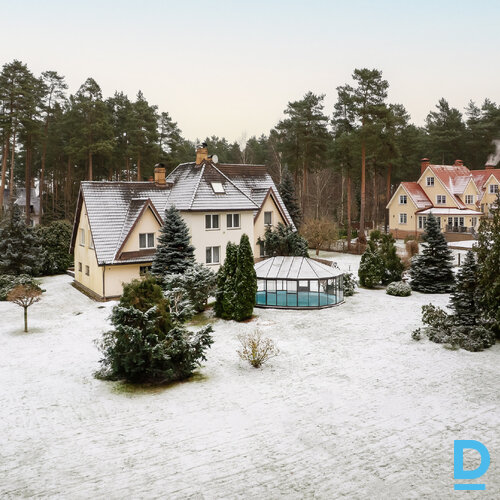 Pārdod māju Skuju 12