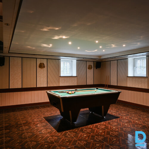 Pārdod māju Skuju 12