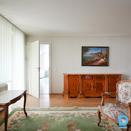 Pārdod māju Skuju 12