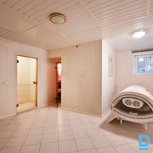 Pārdod māju Skuju 12