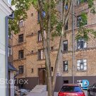 2-room apartment in the center with potential for a terrace