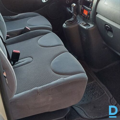 Pārdod Peugeot Expert, 2013