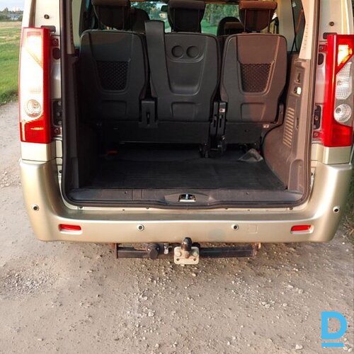 Pārdod Peugeot Expert, 2013