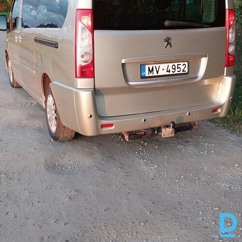 Pārdod Peugeot Expert, 2013