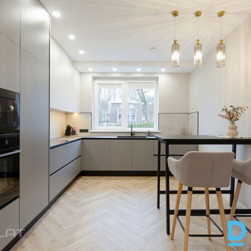 Izīrē māju Radio iela 22