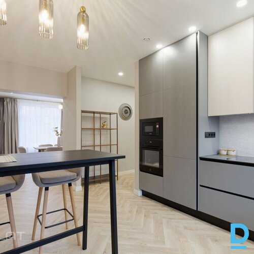 Izīrē māju Radiostacijas iela 22