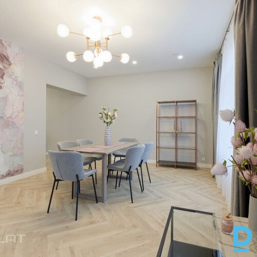 Izīrē māju Radio iela 22