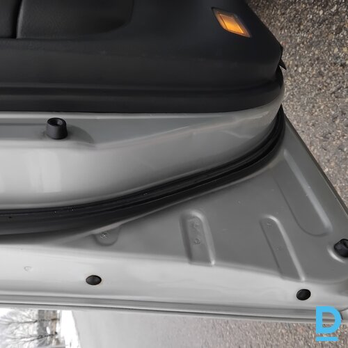 Pārdod Toyota Avensis, 2006