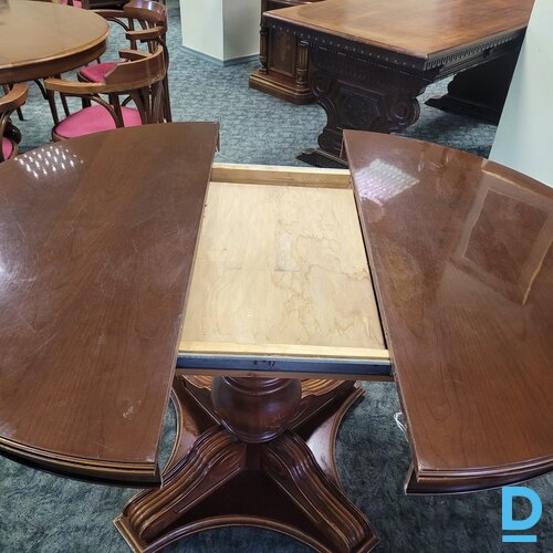 Pārdod Galdi Pārdod Galdi