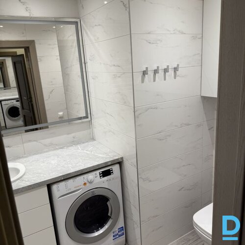 Izīrē dzīvokli H. Celmiņa 5