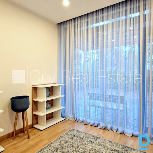 Pārdod māju Jūrmalā