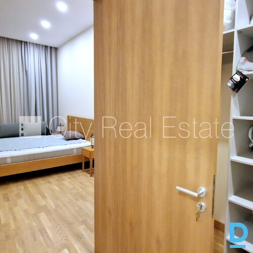 Pārdod māju Jūrmalā