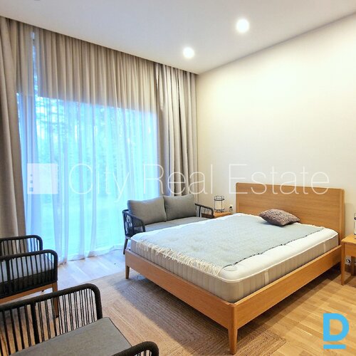 Pārdod māju Jūrmalā