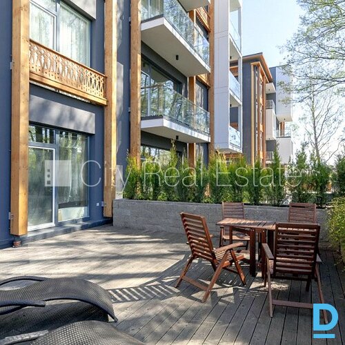 Pārdod dzīvokli Jūrmalā