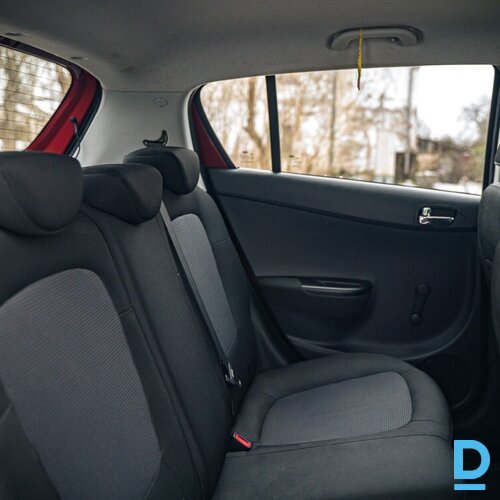 Pārdod Hyundai i20, 1.2i, manuāls, 2013