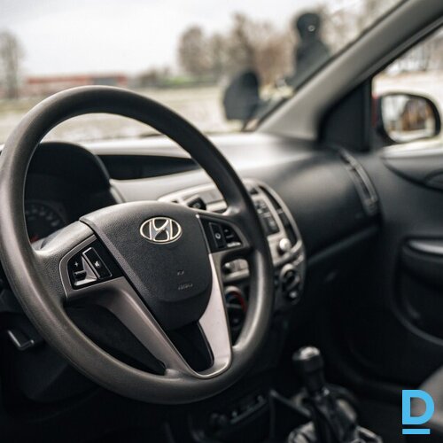 Pārdod Hyundai i20, 1.2i, manuāls, 2013