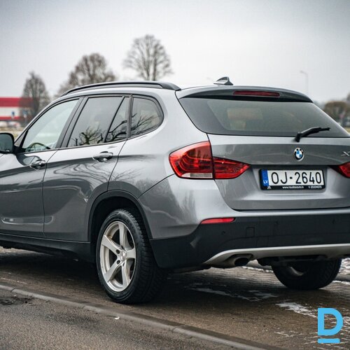 Pārdod BMW X1 2.0d, 2010